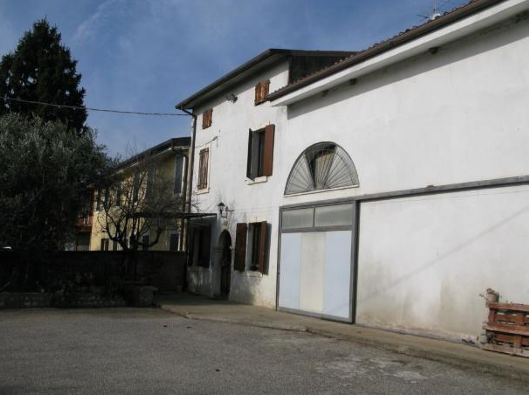 ILLASI (VR) CASA SINGOLA IN ASTA IN LOC. MARIA DEI PIGNI 4